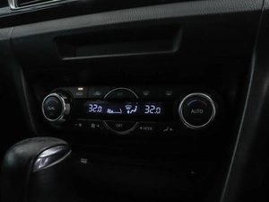 Хетчбэк Mazda Axela 2015 года, 1250000 рублей, Красноярск