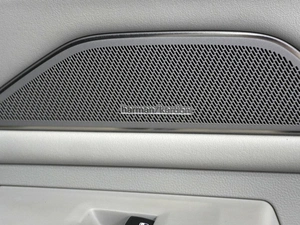 Внедорожник Volkswagen Tavendor 2023 года, 4869000 рублей, Красный Пахарь