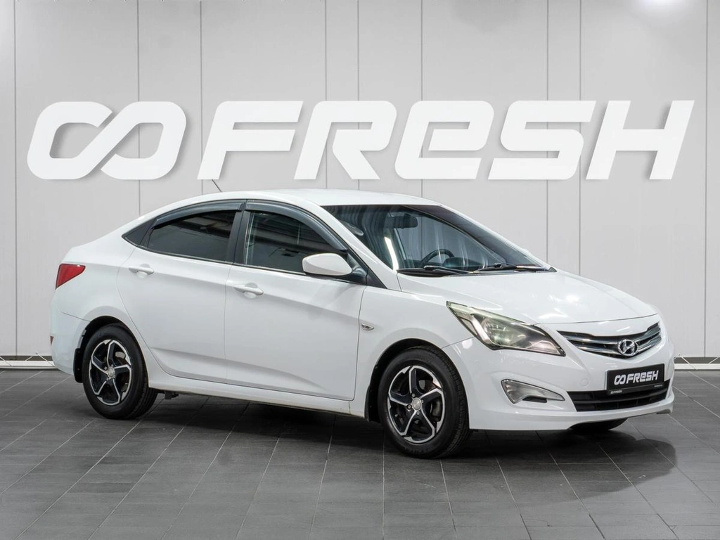 Седан Hyundai Solaris 2016 года, 999000 рублей, Сургут