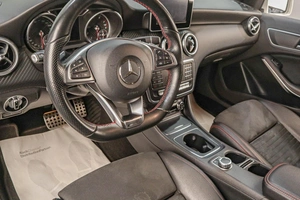 Хетчбэк Mercedes-benz A-класс 2016 года, 1769000 рублей, Челябинск