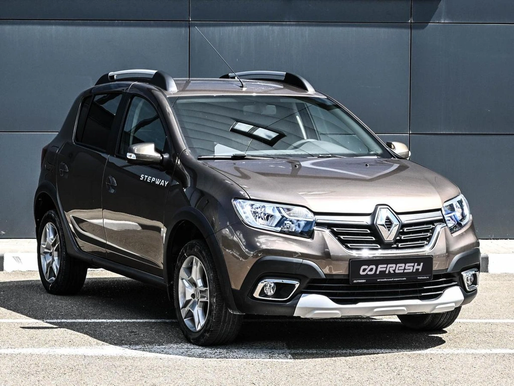 Хетчбэк Renault Sandero Stepway 2020 года, 1379000 рублей, Кирилловка