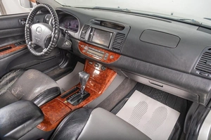 Седан Toyota Camry 2005 года, 759000 рублей, Томск