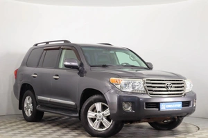 Внедорожник Toyota Land Cruiser 2013 года, 3639000 рублей, Пермь