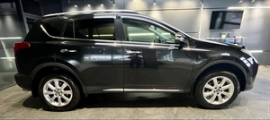 Внедорожник Toyota RAV4 2013 года, 2590000 рублей, Абакан