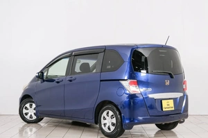 Минивэн Honda Freed 2015 года, 1289000 рублей, Красноярск