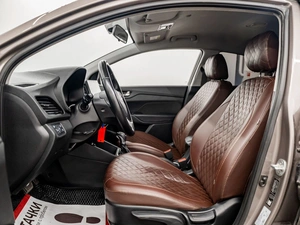 Седан Hyundai Solaris 2022 года, 1590000 рублей, Красноярск