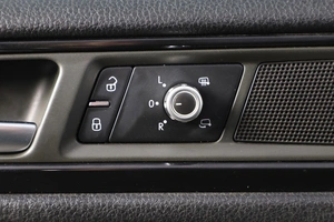 Внедорожник Volkswagen Touareg 2010 года, 2099000 рублей, Новосибирск