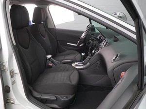 Хетчбэк Peugeot 308 2012 года, 529000 рублей, Воронеж