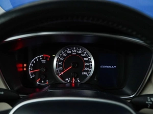Седан Toyota Corolla 2021 года, 2050000 рублей, Москва