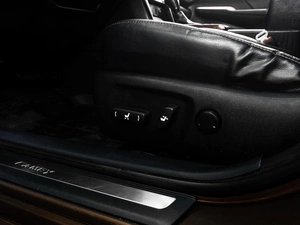 Седан Toyota Camry 2018 года, 2399000 рублей, Тюмень