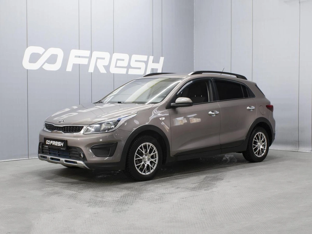 Хетчбэк Kia Rio X-Line 2018 года, 1250000 рублей, Омск