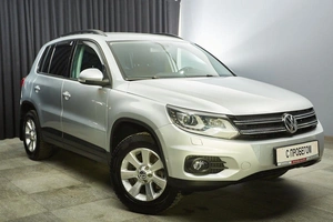 Внедорожник Volkswagen Tiguan 2013 года, 1350000 рублей, Красноярск