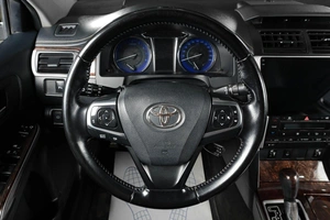 Седан Toyota Camry 2016 года, 2099000 рублей, Тюмень