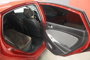 Седан Hyundai Solaris 2013 года, 930000 рублей, Курск