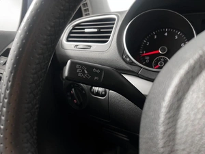 Хетчбэк Volkswagen Golf 2011 года, 749900 рублей, Казань