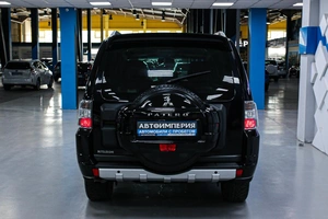 Внедорожник Mitsubishi Pajero 2011 года, 1848000 рублей, Солонцы