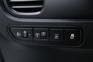 Седан Kia Rio 2018 года, 1363000 рублей, Солонцы