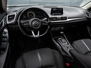 Седан Mazda 3 2018 года, 1590000 рублей, Краснодар