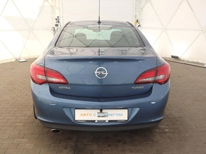 Седан Opel Astra 2014 года, 955000 рублей, Орёл
