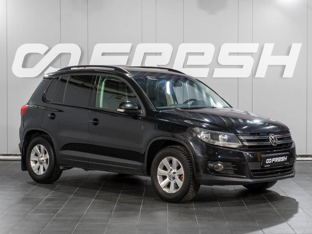 Внедорожник Volkswagen Tiguan 2012 года, 1119000 рублей, Сургут