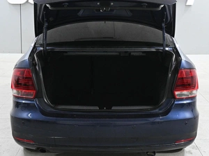 Седан Volkswagen Polo 2015 года, 919000 рублей, Аксай