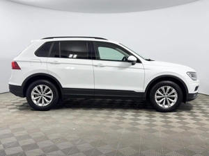 Внедорожник Volkswagen Tiguan 2017 года, 1847100 рублей, Казань