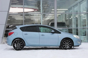 Хетчбэк Opel Astra 2011 года, 550000 рублей, Ярославль