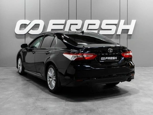 Седан Toyota Camry 2019 года, 2349000 рублей, Тюмень