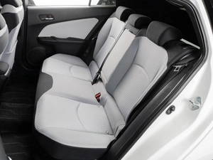 Лифтбек Toyota Prius 2016 года, 1735000 рублей, Тюмень
