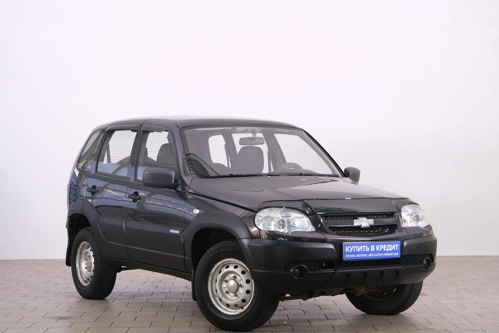 Внедорожник Chevrolet Niva 2013 года, 619000 рублей, Омск