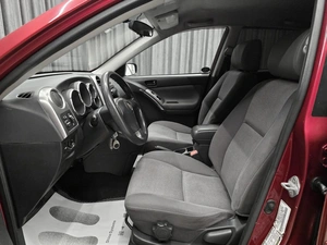Минивэн Pontiac Vibe 2003 года, 649000 рублей, Красноярск