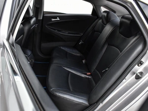 Седан Hyundai Sonata 2011 года, 1129000 рублей, Краснодар