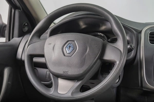 Седан Renault Logan 2017 года, 1029000 рублей, Томск