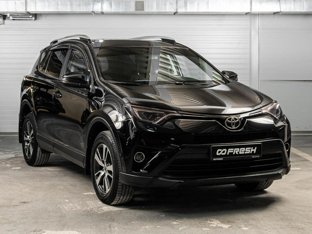 Внедорожник Toyota RAV4 2018 года, 2334000 рублей, Ставрополь