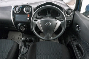 Хетчбэк Nissan Note 2015 года, 799000 рублей, Красноярск