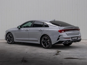 Седан Kia K5 2023 года, 3175000 рублей, Краснодар