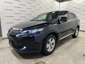 Внедорожник Toyota Harrier 2018 года, 2930000 рублей, Красноярск