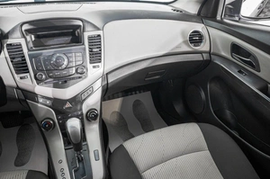 Седан Chevrolet Cruze 2012 года, 799000 рублей, Барнаул
