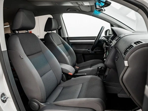 Минивэн Volkswagen Touran 2012 года, 980000 рублей, Красноярск