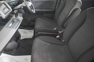 Минивэн Honda Freed 2010 года, 1059000 рублей, Кемерово