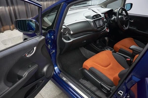 Хетчбэк Honda Fit 2010 года, 937000 рублей, Красноярск