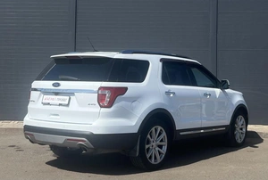Внедорожник Ford Explorer 2016 года, 2330000 рублей, Солонцы