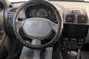 Седан Hyundai Accent 2006 года, 349000 рублей, Омск
