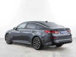 Седан Kia Optima 2018 года, 1798055 рублей, Москва