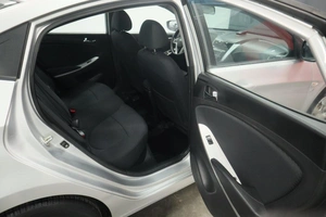 Седан Hyundai Solaris 2012 года, 800000 рублей, Курск