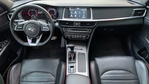 Седан Kia Optima 2019 года, 2080000 рублей, Солонцы