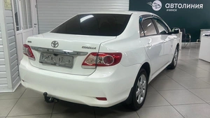 Седан Toyota Corolla 2012 года, 999000 рублей, Ачинск