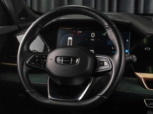 Внедорожник Geely Monjaro 2024 года, 3045000 рублей, Тюмень