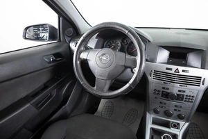 Универсал Opel Astra 2011 года, 699000 рублей, Пермь