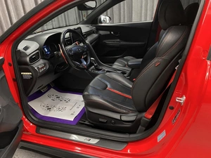 Хетчбэк Hyundai Veloster 2019 года, 2200000 рублей, Красноярск